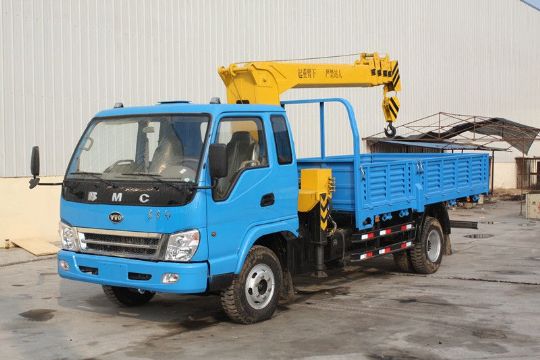 點擊查看詳細信息<br>標題：東風(fēng)隨車吊 閱讀次數(shù)：3182