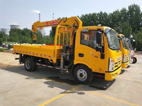 點(diǎn)擊查看詳細(xì)信息<br>標(biāo)題：3.2噸唐駿隨車吊 閱讀次數(shù)：1882